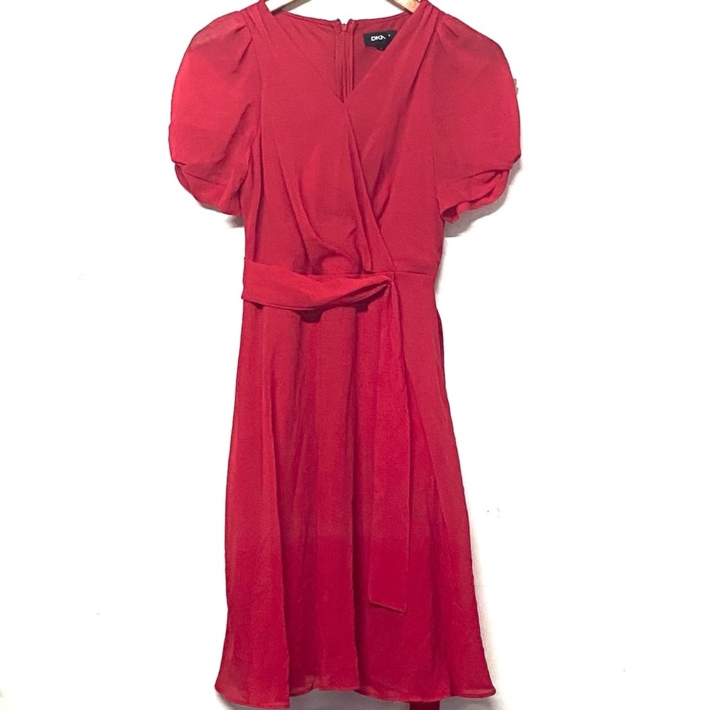 DKNY Short Sleeve V Neck Tie Waist Fit and Flare Dress in Red 4